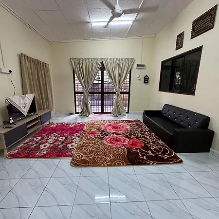 Mak Ani Homestay Kuala Terengganu Exterior photo