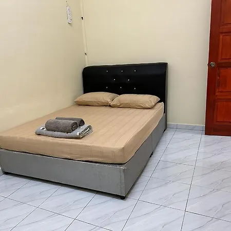 Mak Ani Homestay Kuala Terengganu Exterior photo