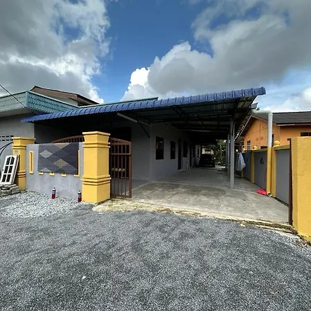 Mak Ani Homestay Kuala Terengganu Exterior photo